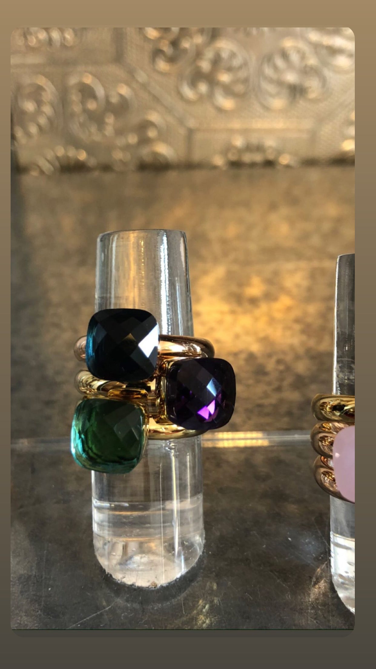 Ring lila Stein klar