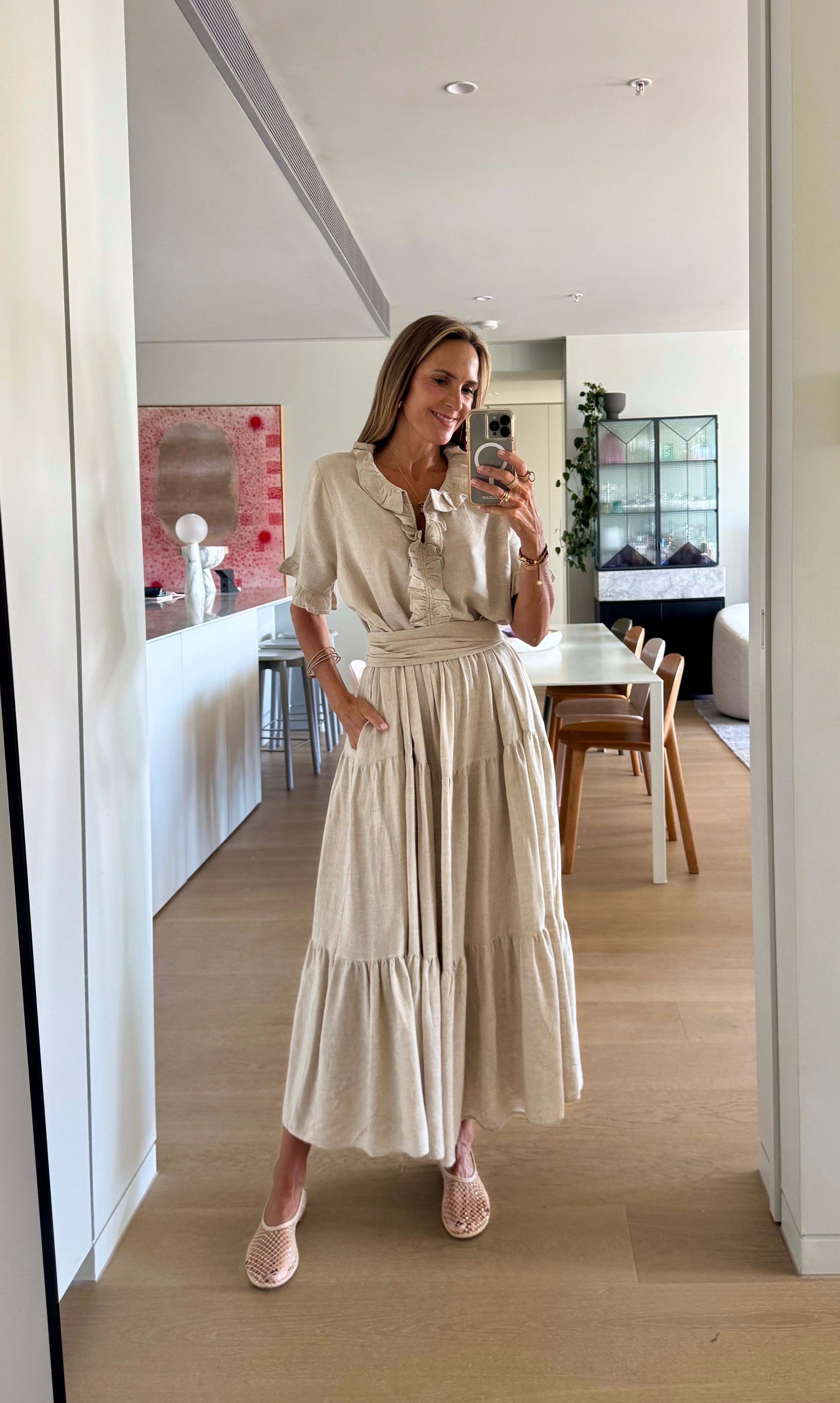 Dress Igone Linen Beige – Marielle Stokkelaar